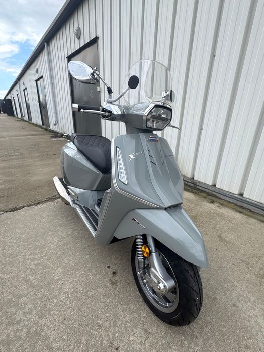 Lambretta X300GT