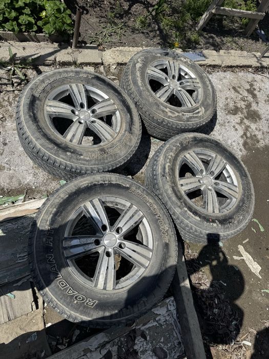 Шины с диской в отличном состояний
