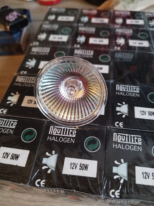 bec halogen Novilite 36 buc
