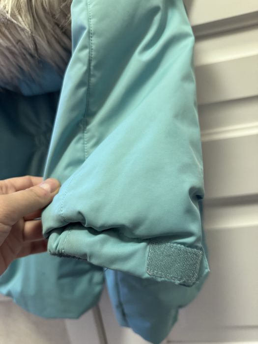 Продам детскую куртку