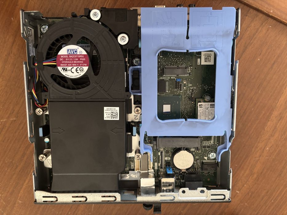 Mini Pc Dell OptiPlex 7070 i5 9600T cu 16 Gb ram ,WIndows