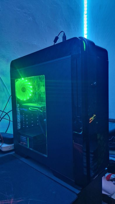 Pc gaming i5-9400f rx 580 8gb