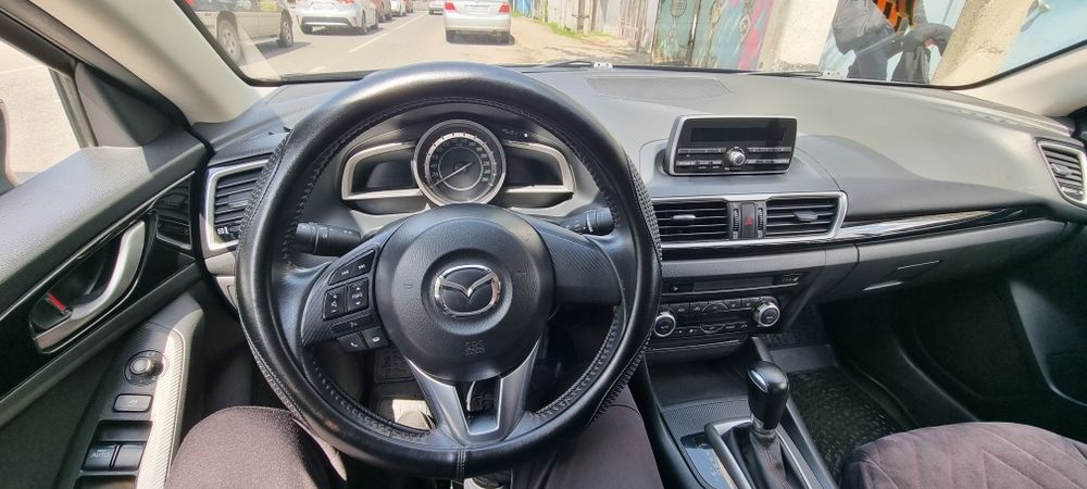 Продам Мазда 3, 2015 года