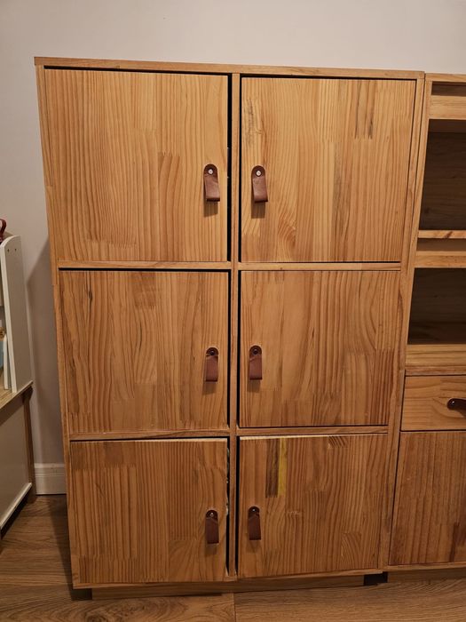 Dulapior din lemn de pin masiv