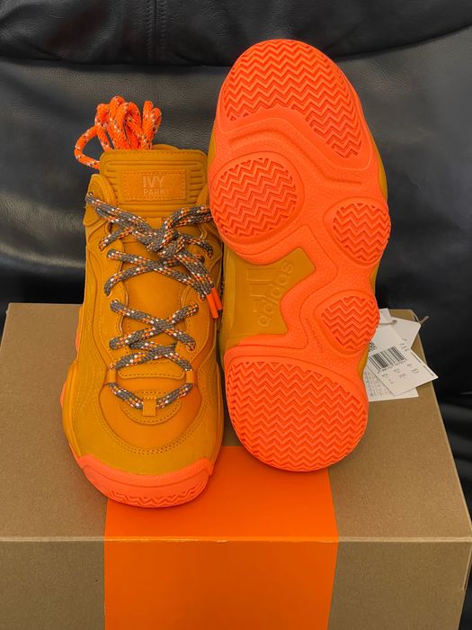 Adidas Originals x Ivy Park ”TT2000“