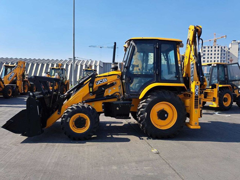 Продаётся легендарный экскаватор-погрузчик JCB 3CX PRO