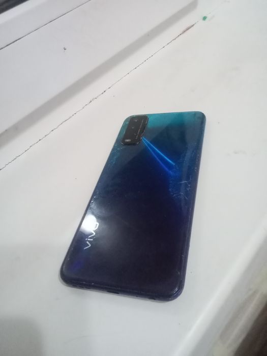 Продам два телефона