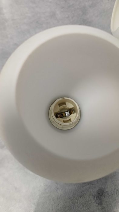 Лампа за монтаж на таван