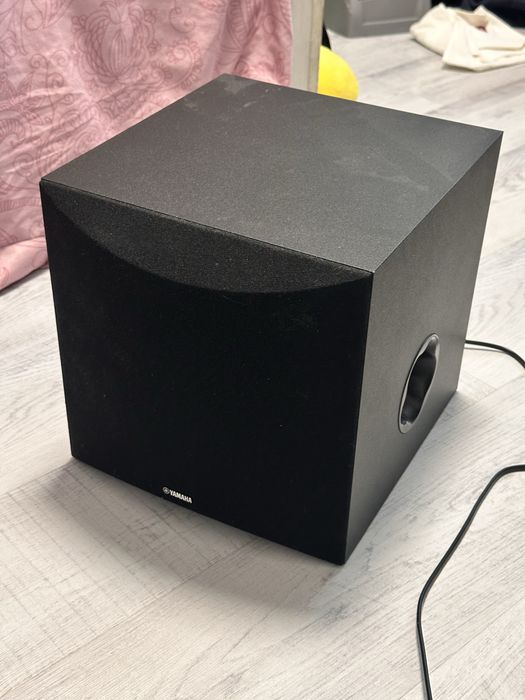 Subwoofer Yamaha  NS SW050