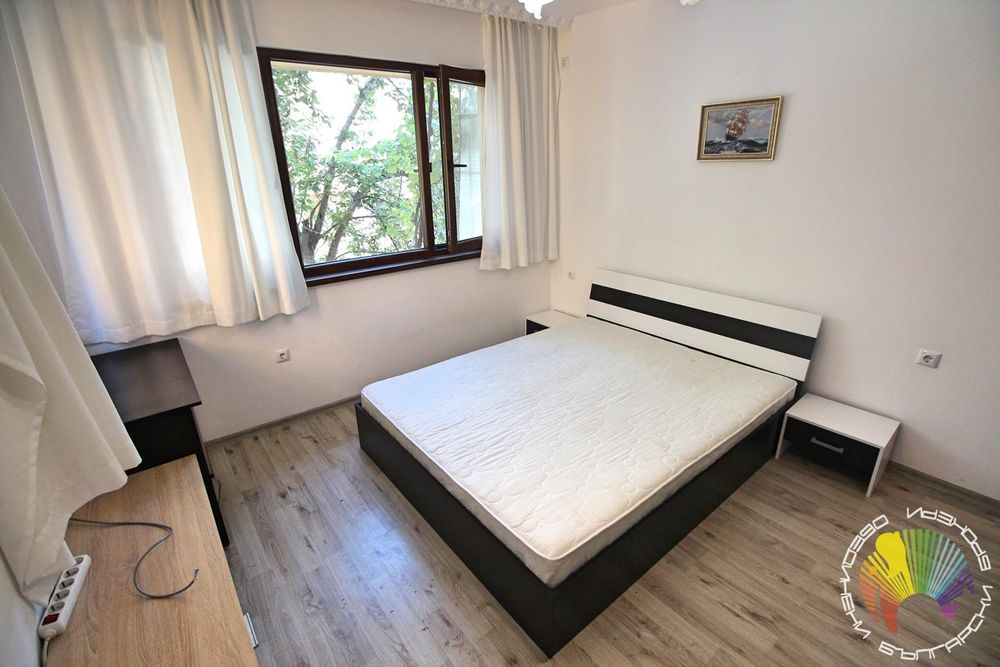 Дава се под наем Тристаен апартамент в Бургас, Център - 90 кв.м за 510 € - Снимка #11