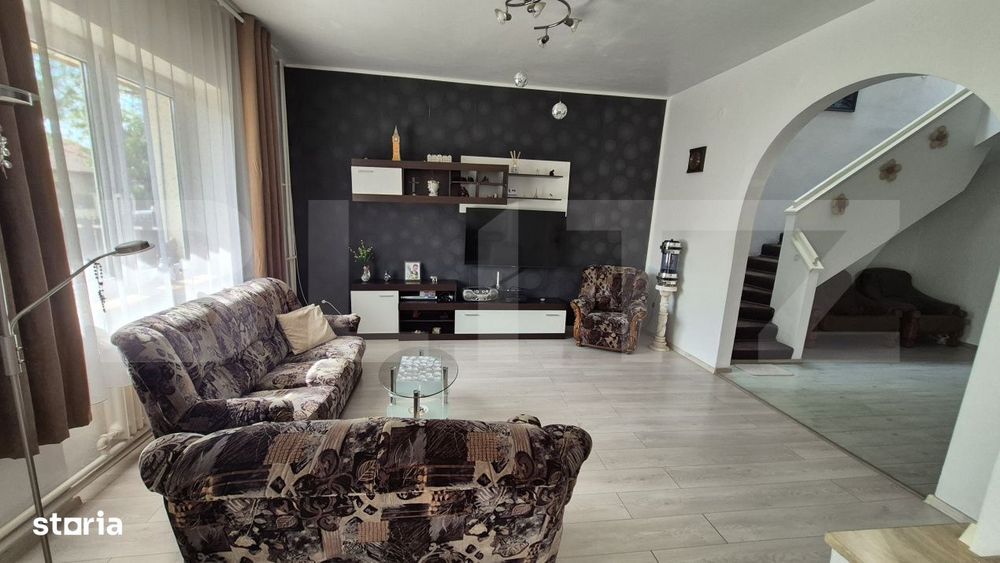 Casa cu 6 camere de vanzare, 245,70 mp, teren 525 mp, zona Bulevardulu