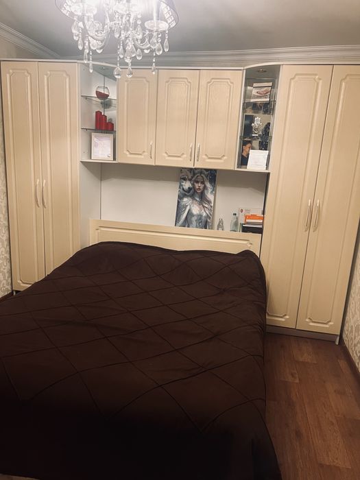Продам спальный гарнитур