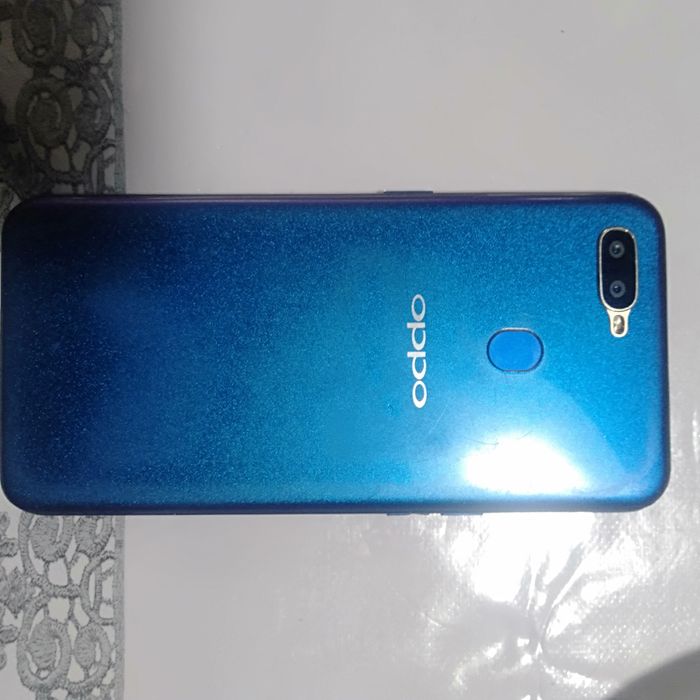 Оппо а5с.       С