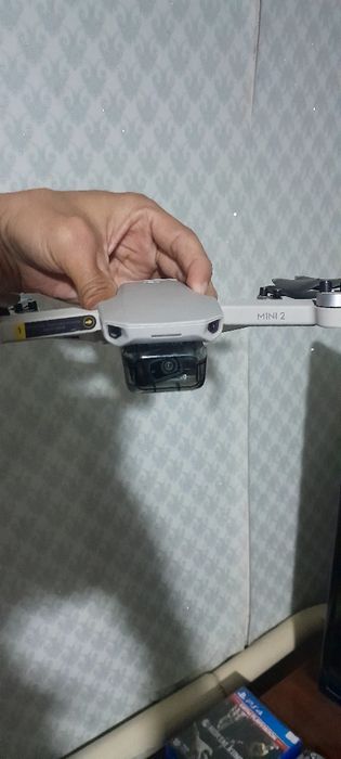 Продам дрон dji mini 2 fly combo