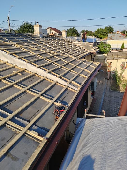 Executam acoperisuri