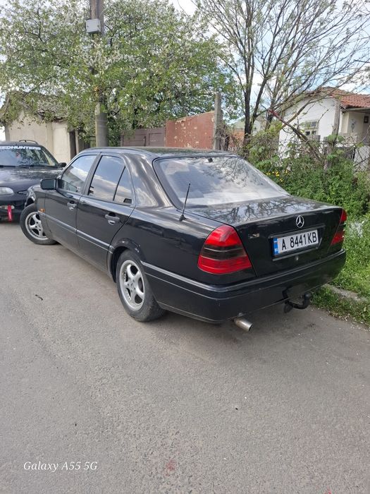 Мерцедес c180 w202