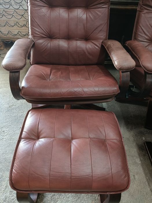 Relax кресло с отоманка от естествена кожа