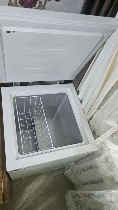 Продам морозильную камеру