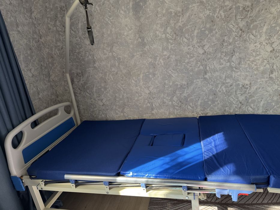 Инвалидная кровать