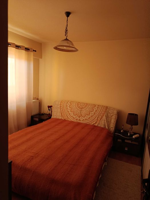 Apartament  de vanzare 3 camere decomandat