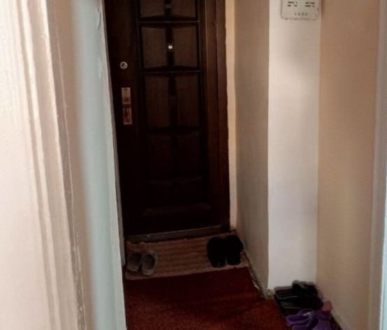 1 хоналик уй ижарага берилади