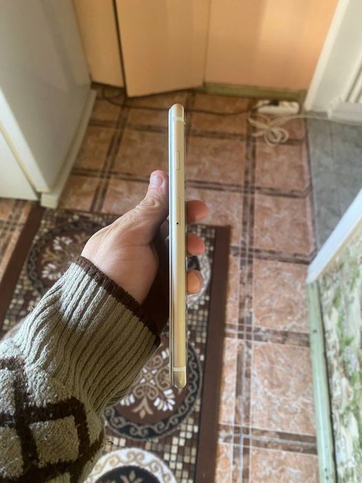 iPhone 6 s + сотилади