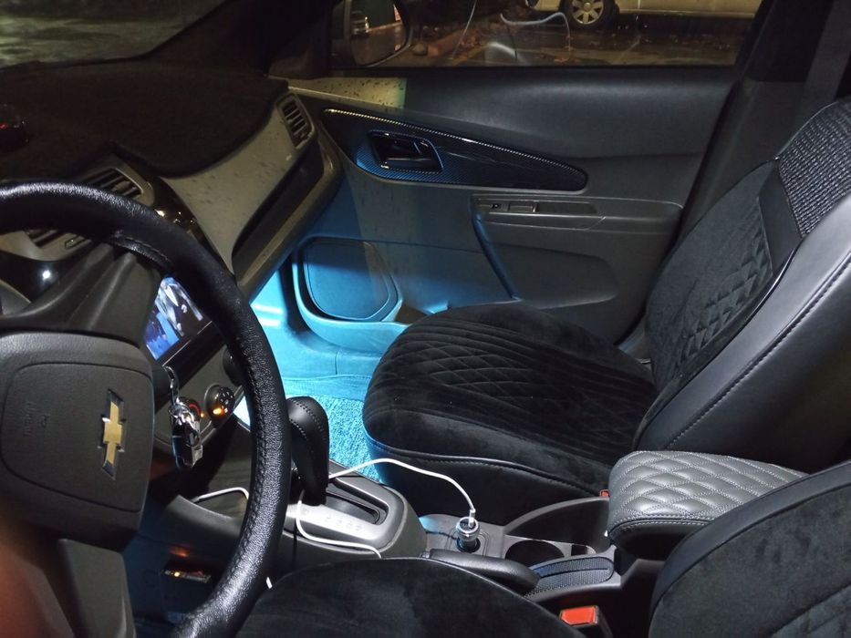 собалт срочни сотилади