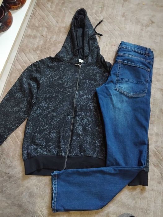 Мъжки Суитшърт и дънки