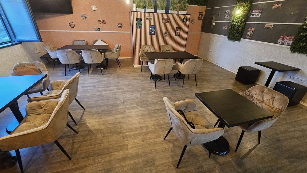 Scaune bar +  mese pub