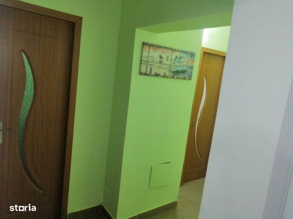 3 camere, mobilat și utilat, centrala proprie, bloc 1989, stradal