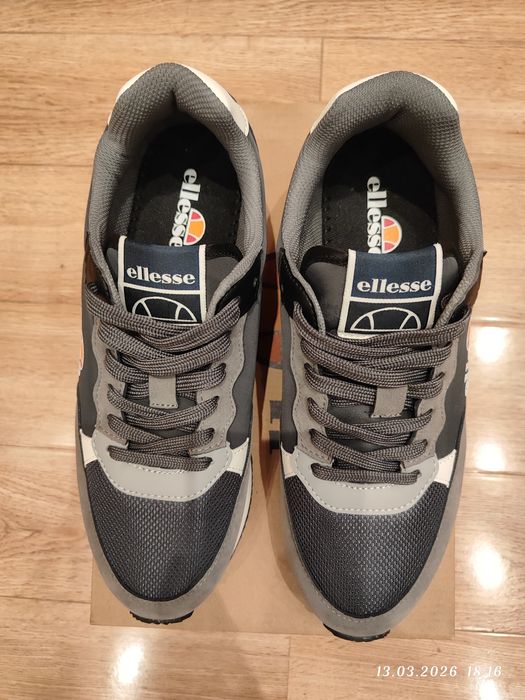 Кроссовки оригинал.