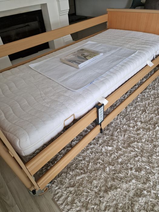 Vând pat Electric pt.persoane vârstnice sau cu dizabilități