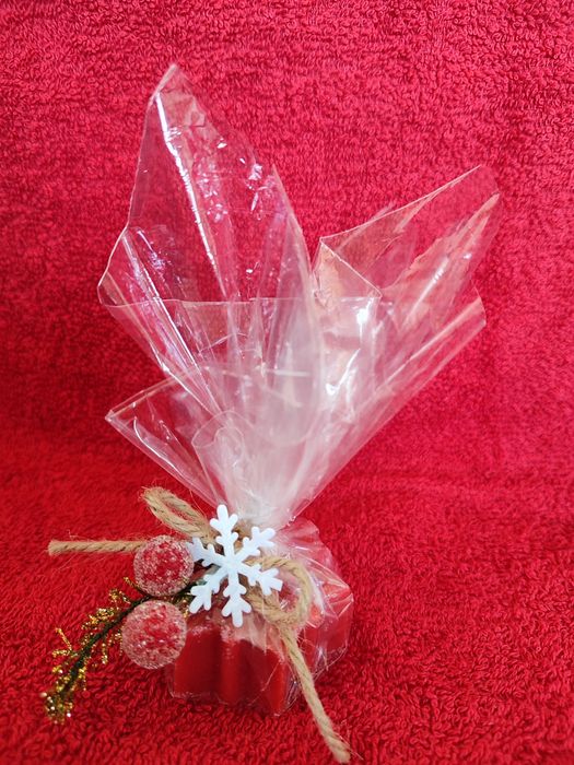 Коледни свещи - подаръчета