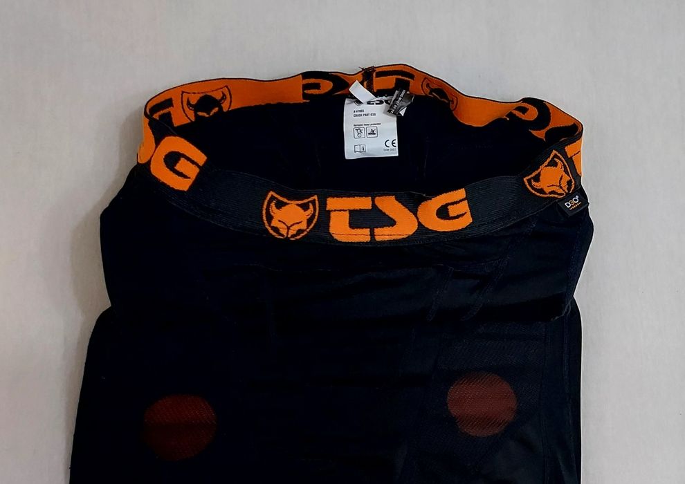 Pantaloni TSG Crash D30 Negri, cu protecții, ciclism, skate, enduro, L