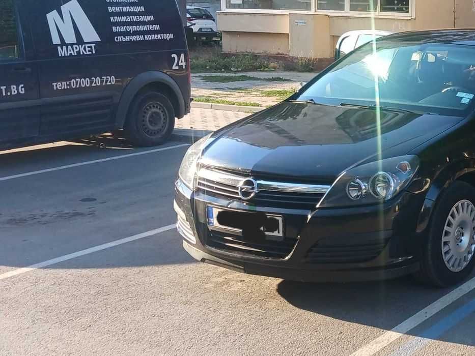 Mazda 3 1.6 tdi 2007 & opel astra 1.3 cdti 2006