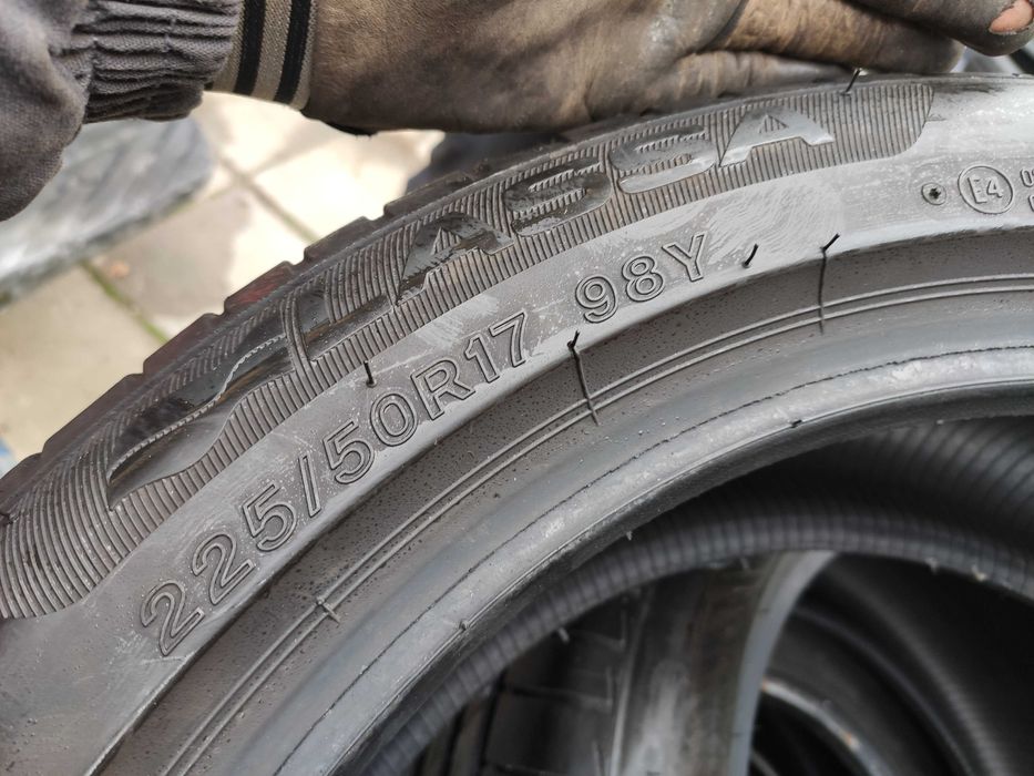 2бр Летни гуми 225 50 17 - Lassa - DOT 2024