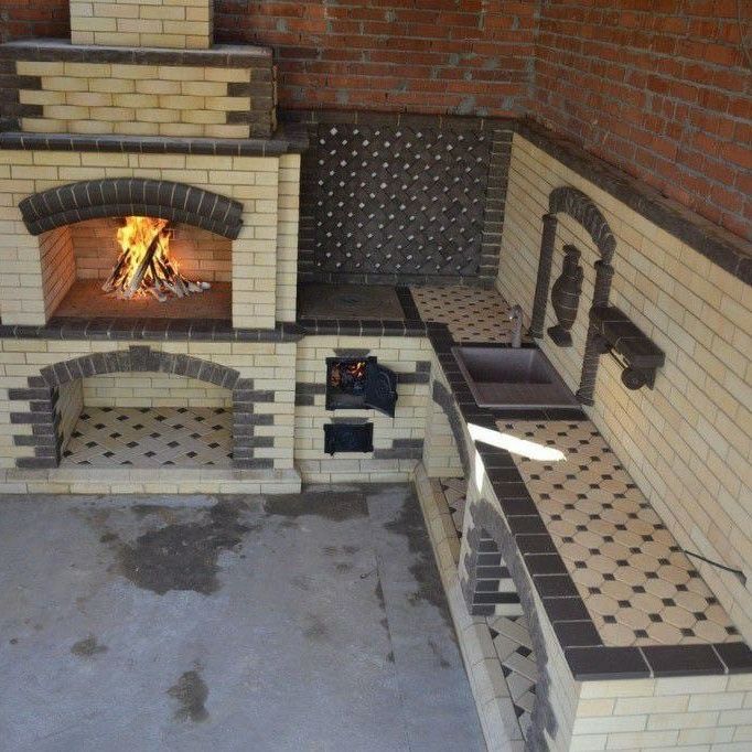 ЛЕТНИЕ КУХНИ. Барбекю. Камин.