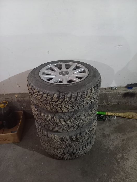 Продам зимние шины