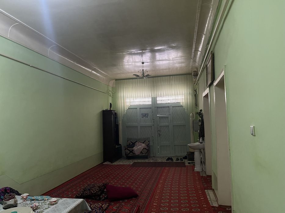 Uy joy yangiariq sentrida joylashgan