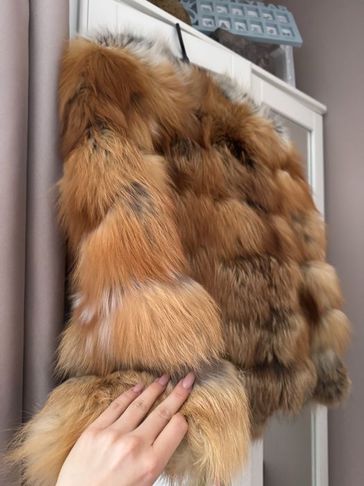 Палто от лисица късо