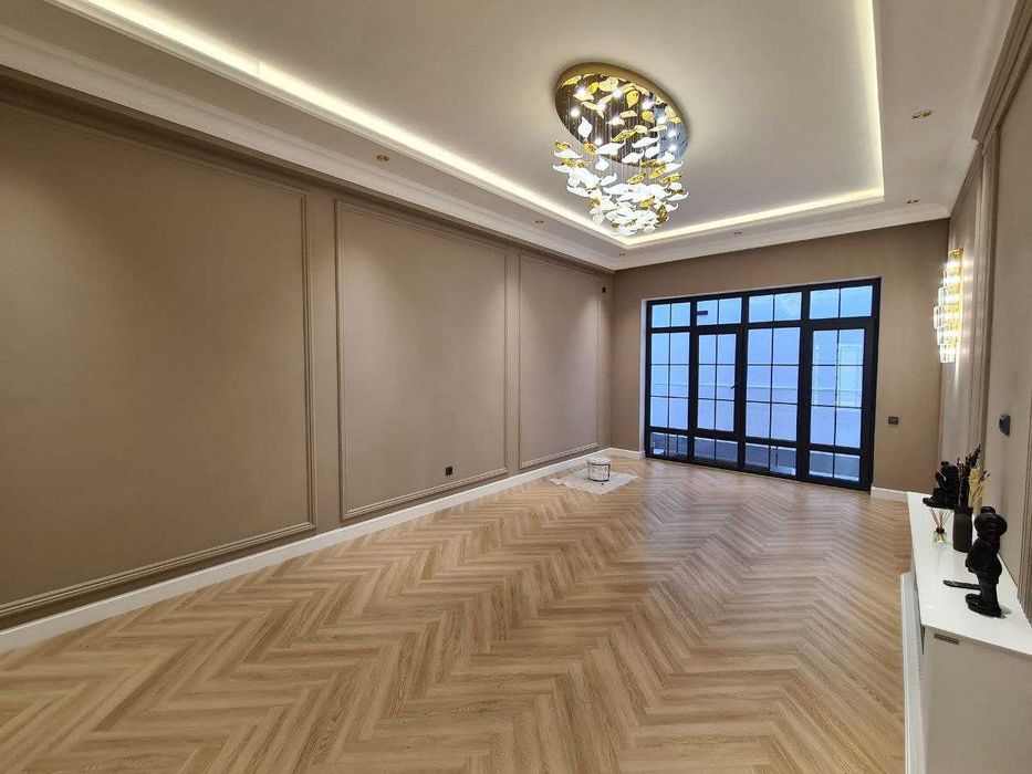 Циолковского ул. Евродом с мебелью и бассейном