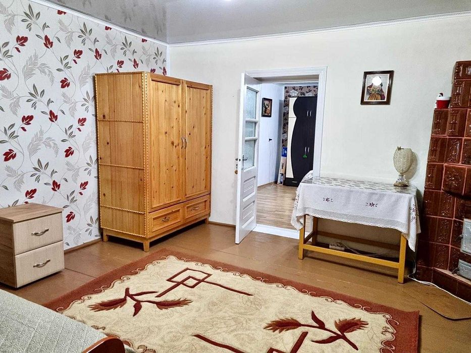 Casă de vânzare la țară complet utilata