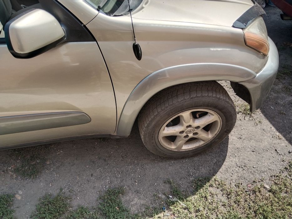 Toyota RAW4 2003г Американец