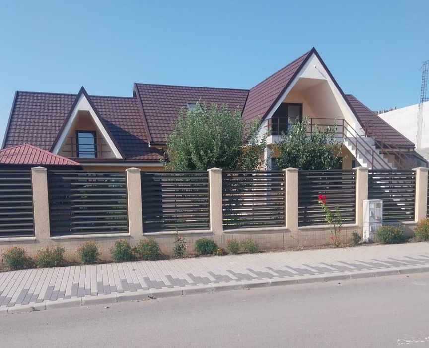 Vand casă în 23 August. CONSTANȚA