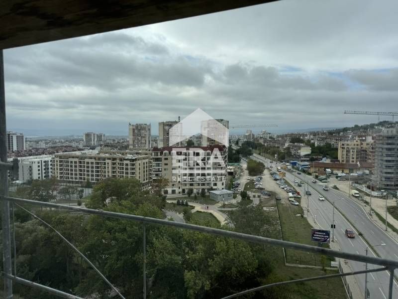 Ексклузивен панорамен тристаен апартамент, район "Възраждане I", Варна