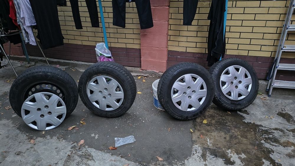 Продам шины с дисками