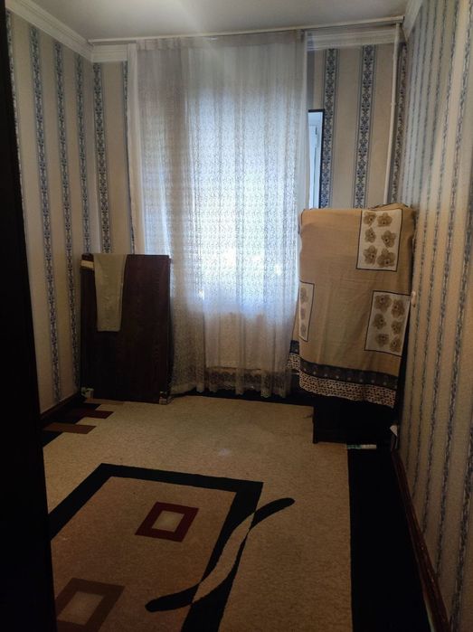 Юнусабад 14 квартал. Продается квартира 3/2/4