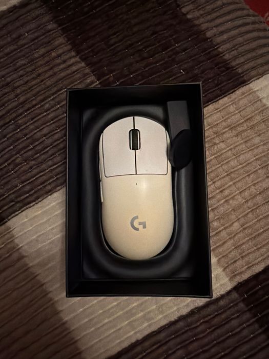 Игровая мышка Logitech pro superlight