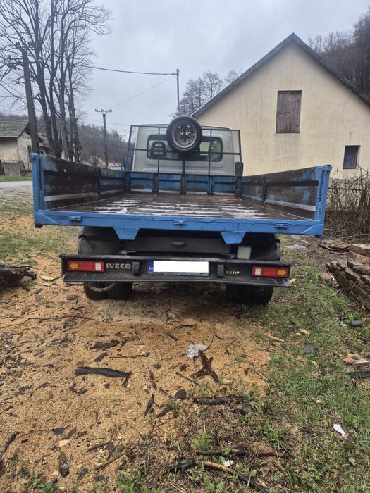 Camioneta Iveco 2.8