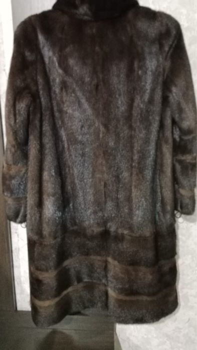 Шуба норковая, цельная